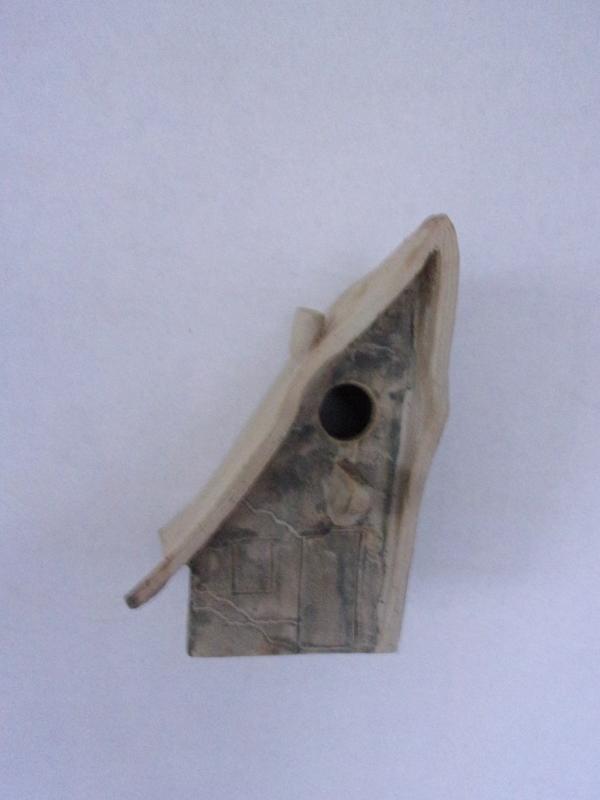 Vogelhuisje nr.3418. "Vierkant schuin dak" €.100.-
