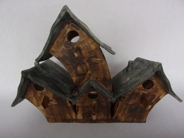 Vogelhuisje nr.3529. "Puntdak vierling" &euro;.400.-