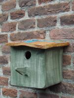 Vogelhuisje nr.567. "Vierkant platdak" €.80.-