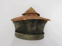 Voedertafel T.560. Afrika silo halfrond hangend €.165.-