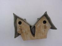 Vogelhuisje nr.3410. "Puntdak tweeling" €.180.-
