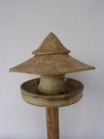 Voedertafel nr.T.587. "Afrika silo" op paal &euro;.180.-